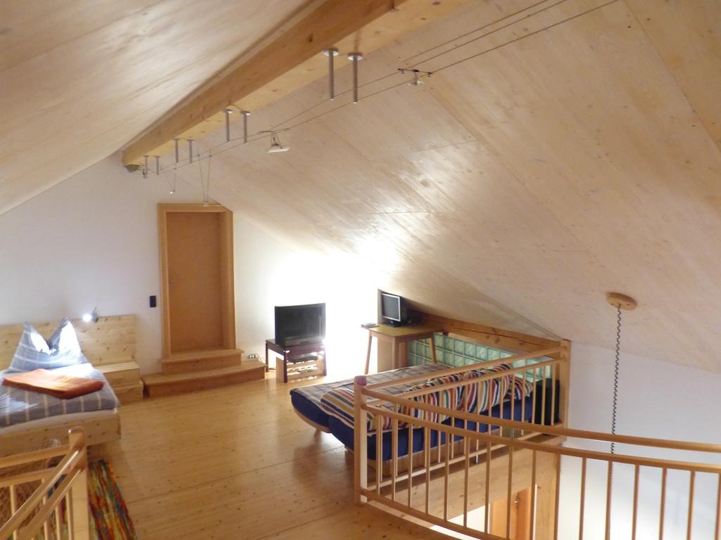 Ferienwohnung Sagmeister Loft Jenig Zimmer foto